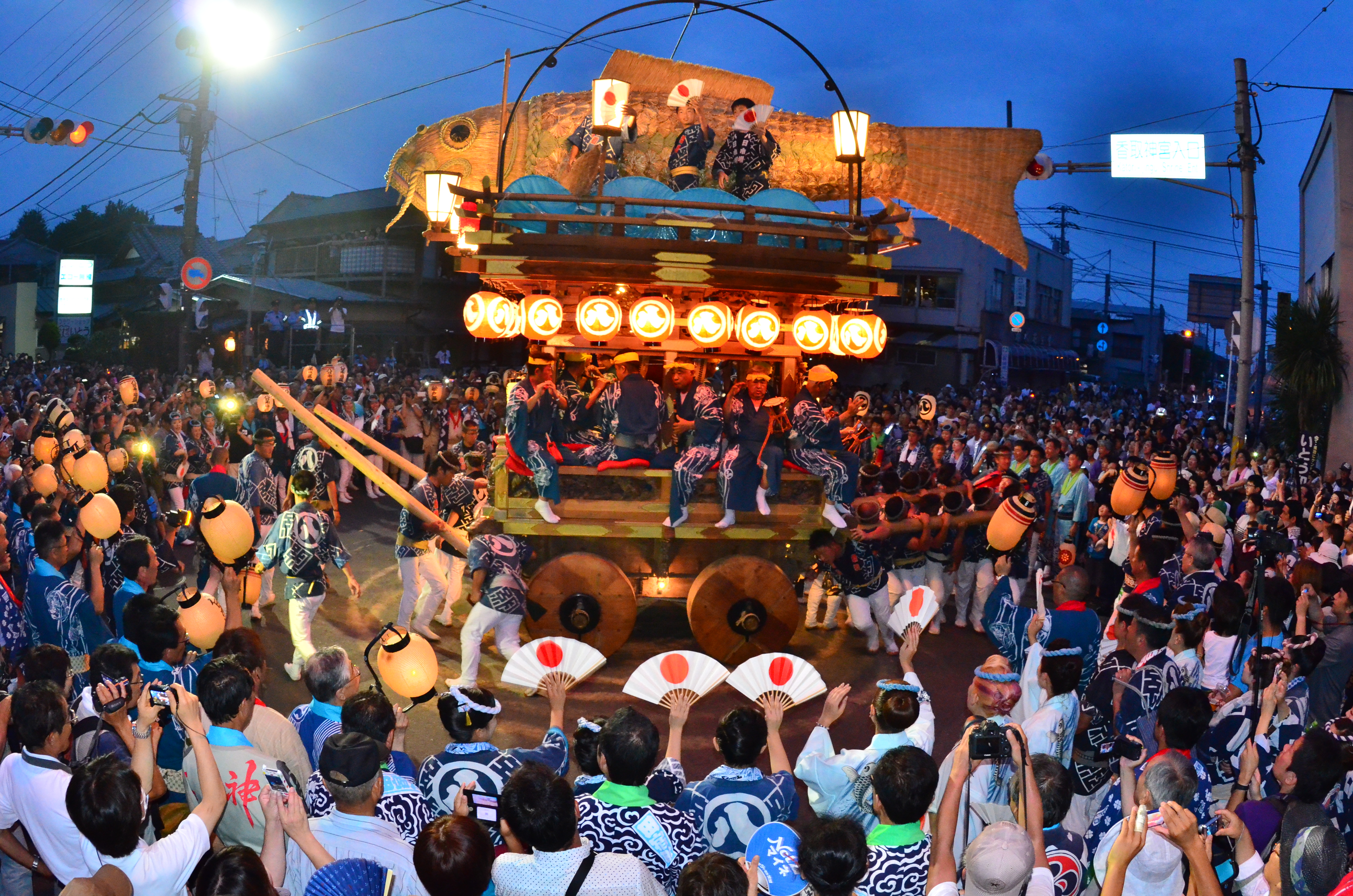 佐原的彩車儀式  八阪神社祗園祭(夏天)